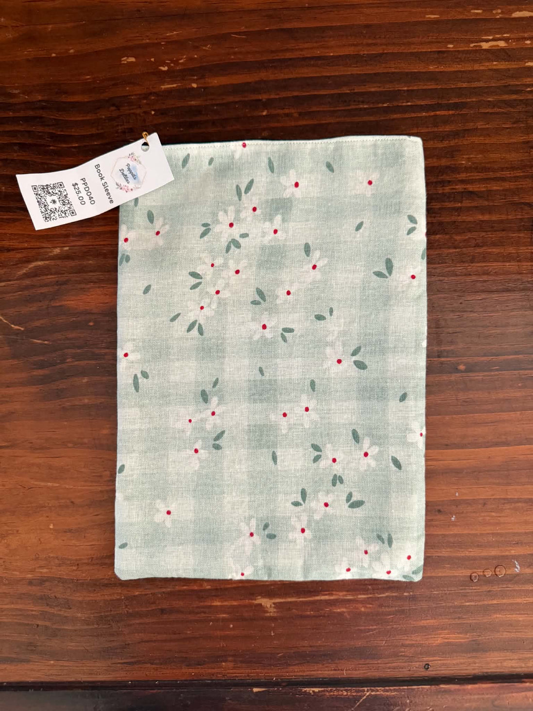 Picnic Book Sleeve (discontinuing design)