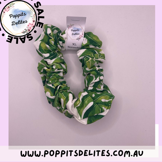 Leaf Scrunchie - Poppits Delites