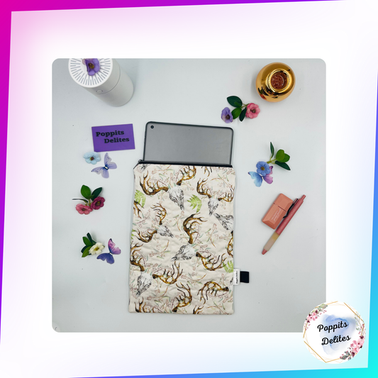 Deer Skull Tablet Sleeve