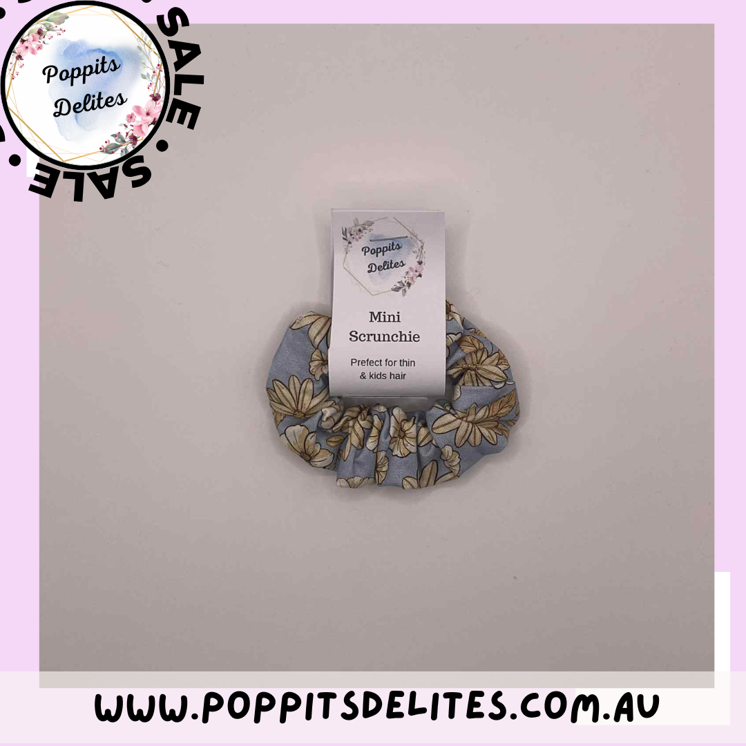 Blue Garden Scrunchie - Poppits Delites