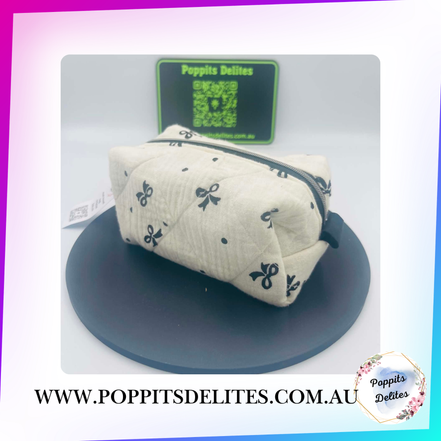 Black Bow Carry All Bag - Poppits Delites